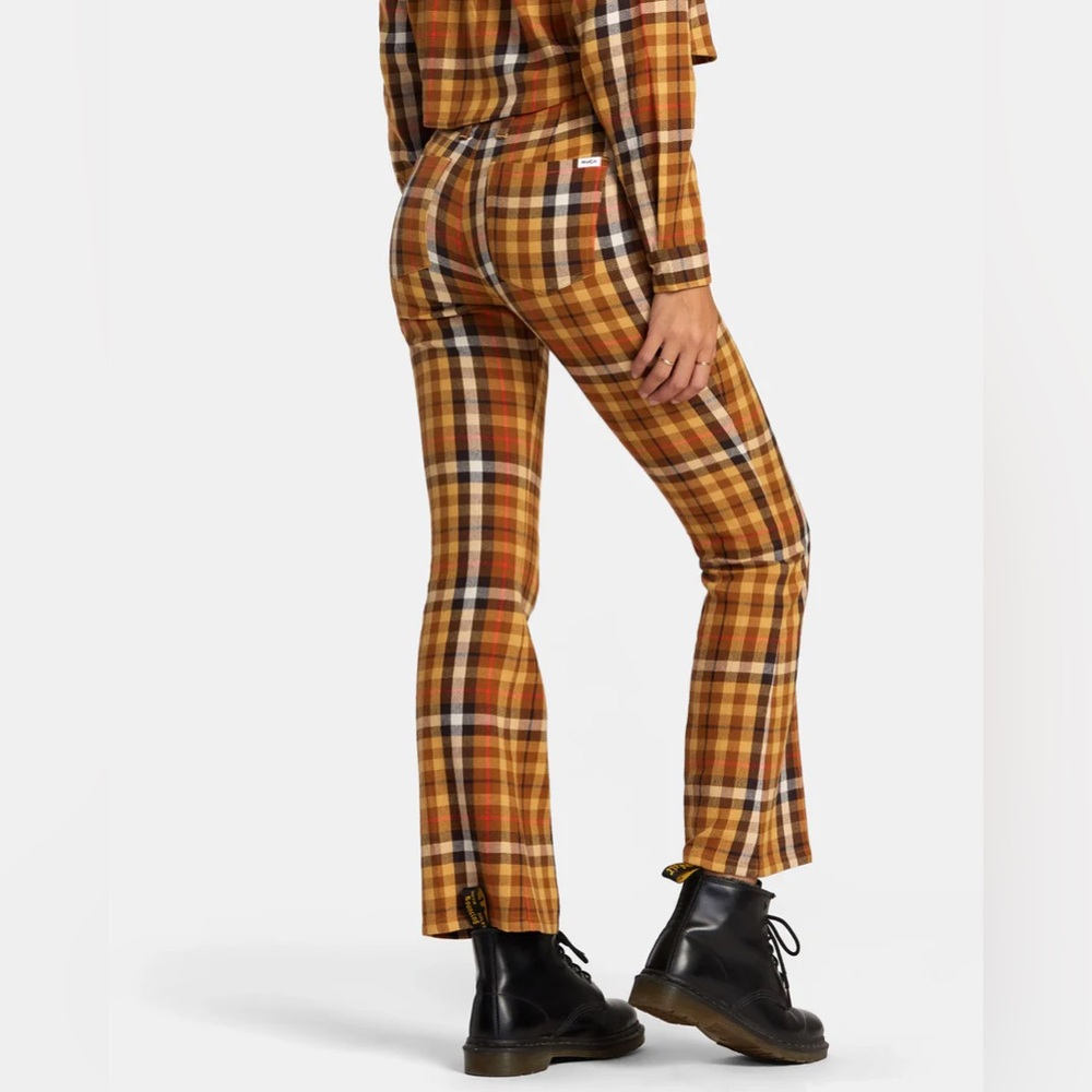 RVCA Plaid Kennedy Cropped Pains in Latte 27